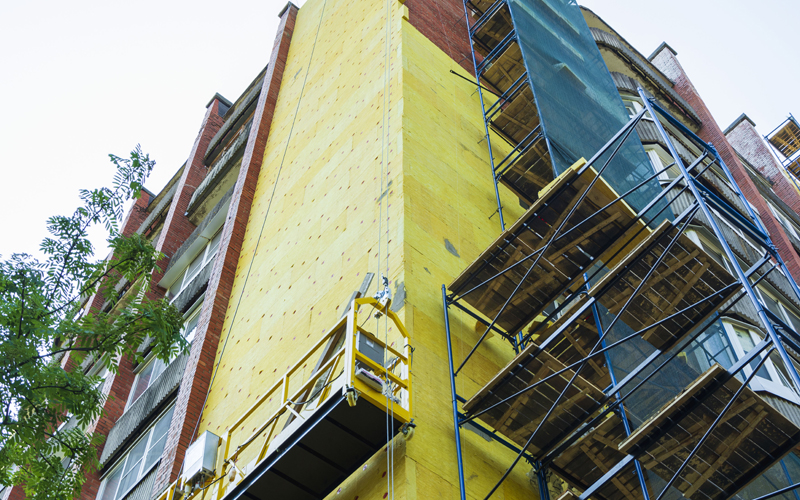 Profesionales de la construcción y rehabilitación opinan sobre la situación del mercado de los edificios residenciales